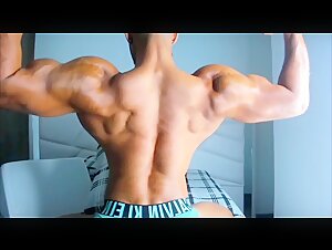 Franky biceps close-ups - full vid in descr. box